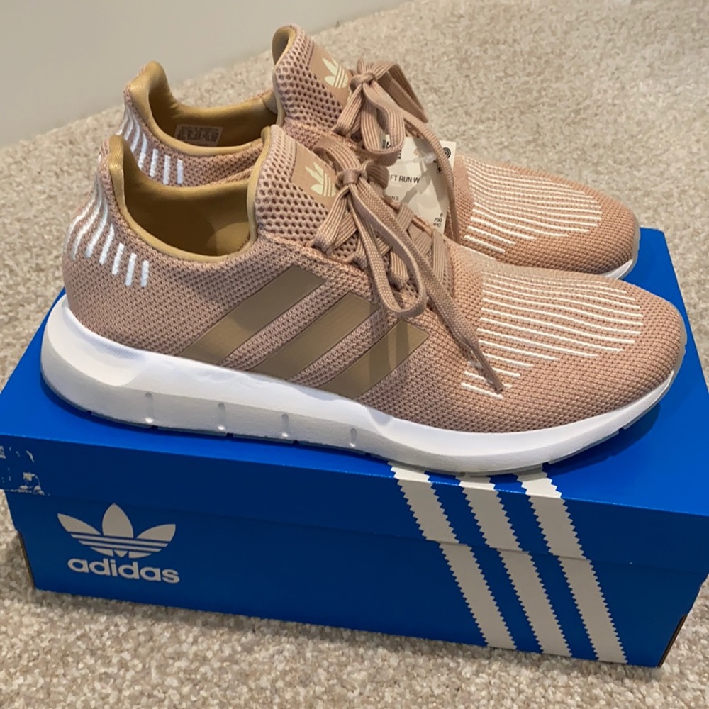 Women’s adidas Run Swift sneakers - size 9.5
